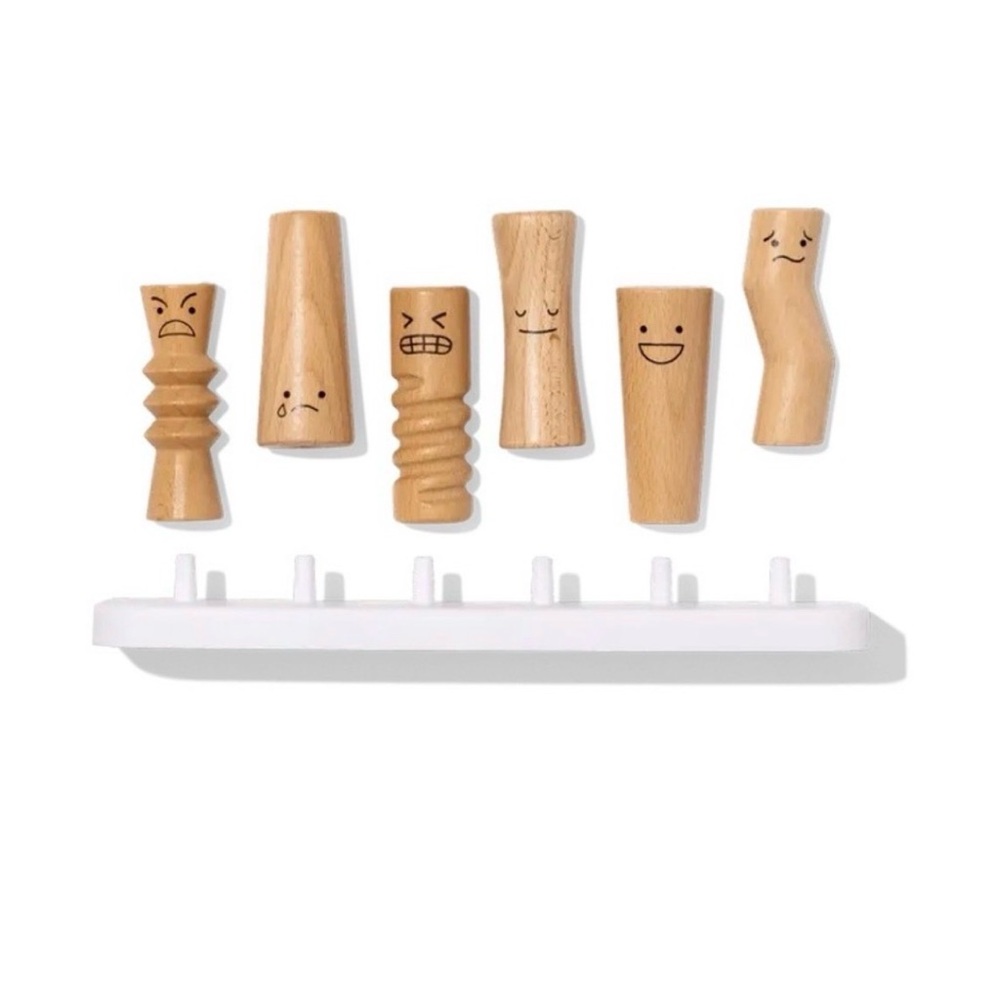 LOVEVERY Wooden Emotion Dolls Play Set - Natural Wood